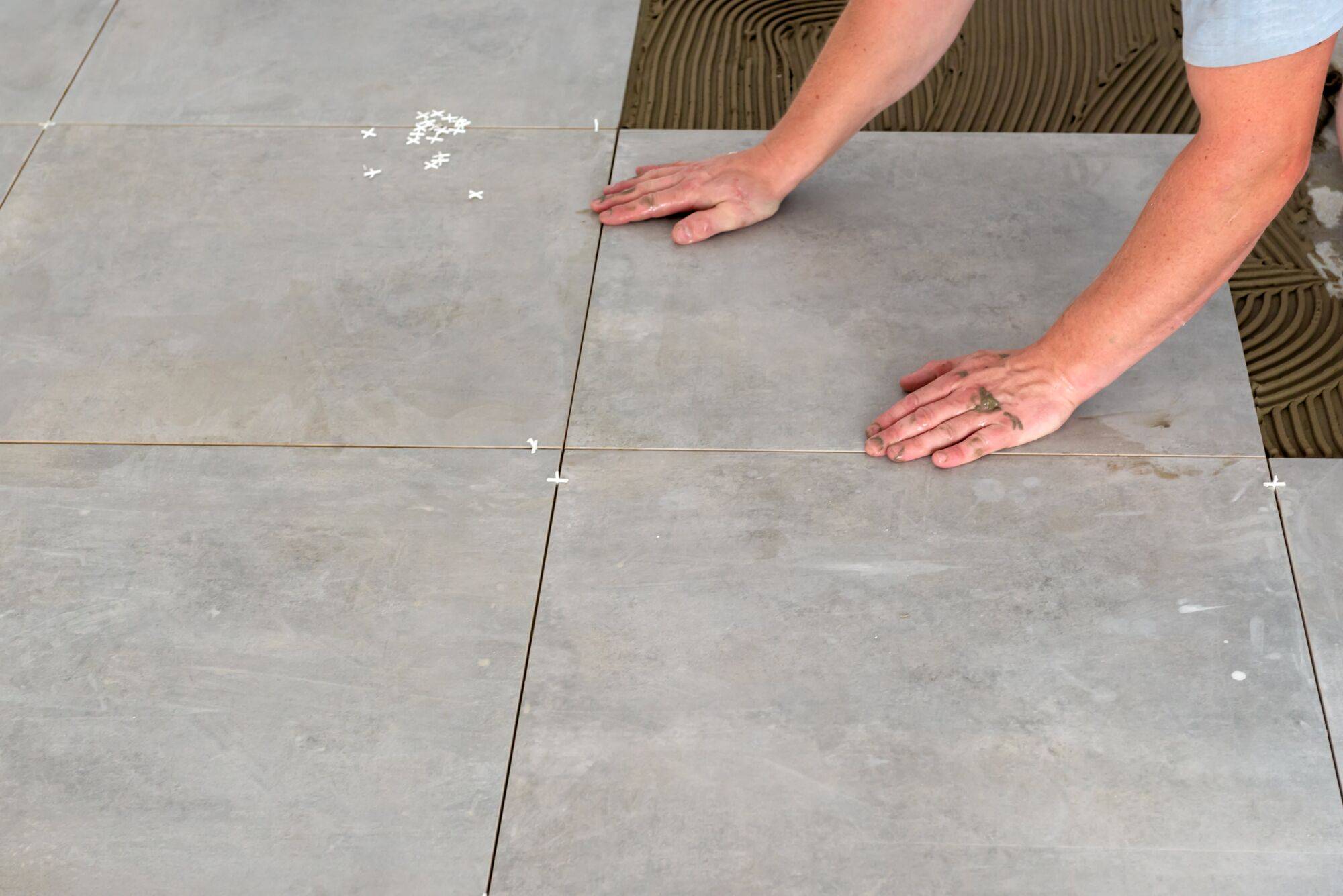 4 idées créatives pour utiliser le carrelage de grands formats dans de petits espaces Bouxwiller