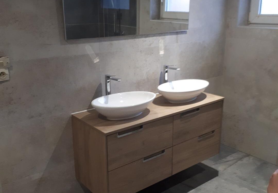 SDB ROHRBACH GB BATICENTER 2 1080X750 | GB Baticenter Quels sont les avantages des différents types de finitions de carrelage : brillant, miroir, lappato et mat ? Bouxwiller