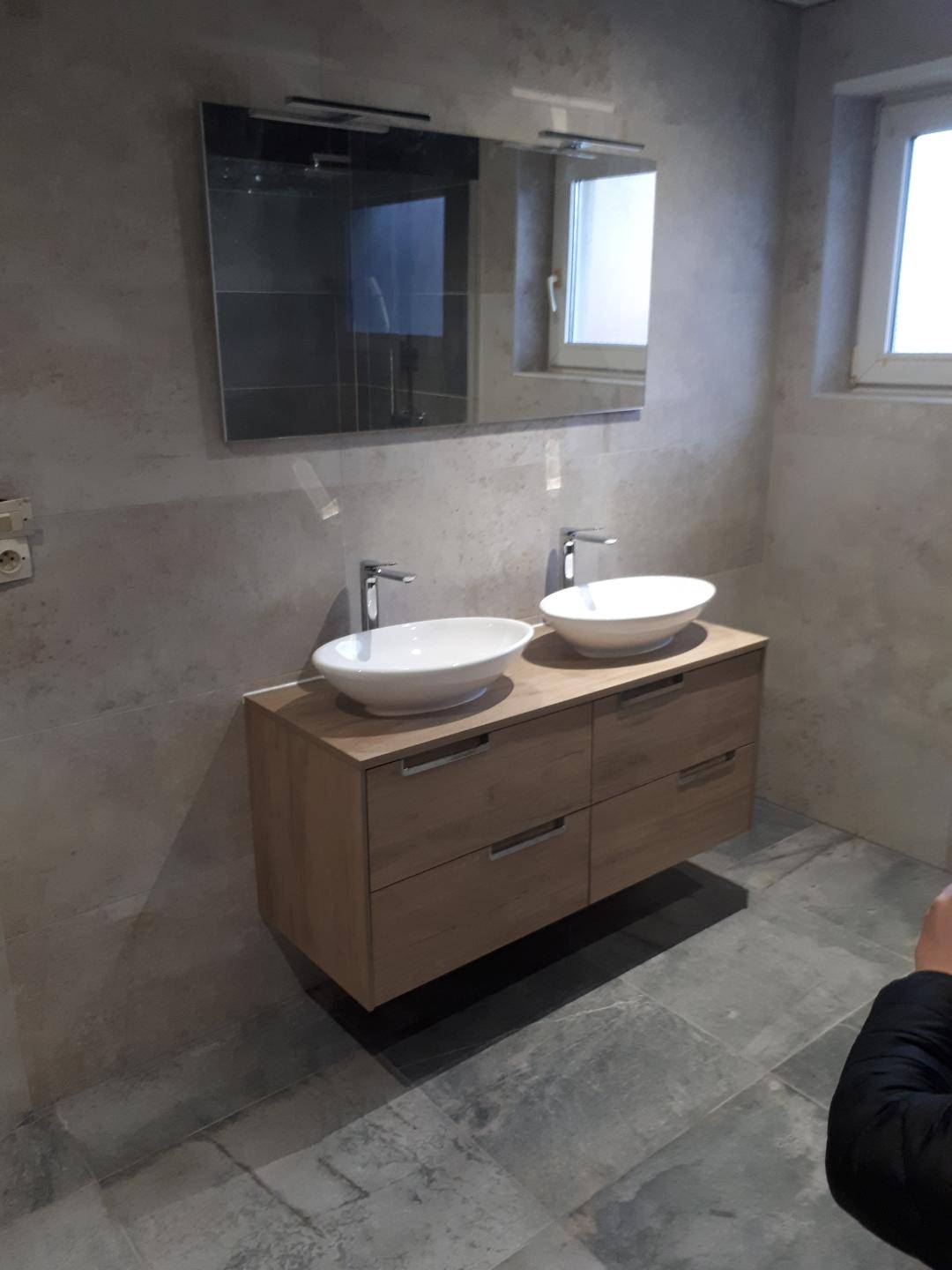 Quels sont les avantages des différents types de finitions de carrelage : brillant, miroir, lappato et mat ? Bouxwiller
